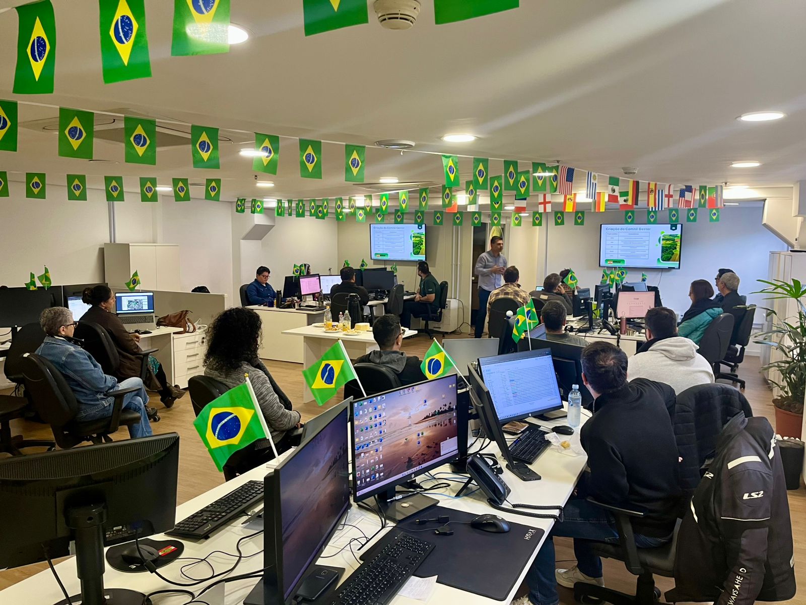 Diretoria de Regularização Ambiental da SEMAE promove capacitação sobre o novo CAR Digital para técnicos da área