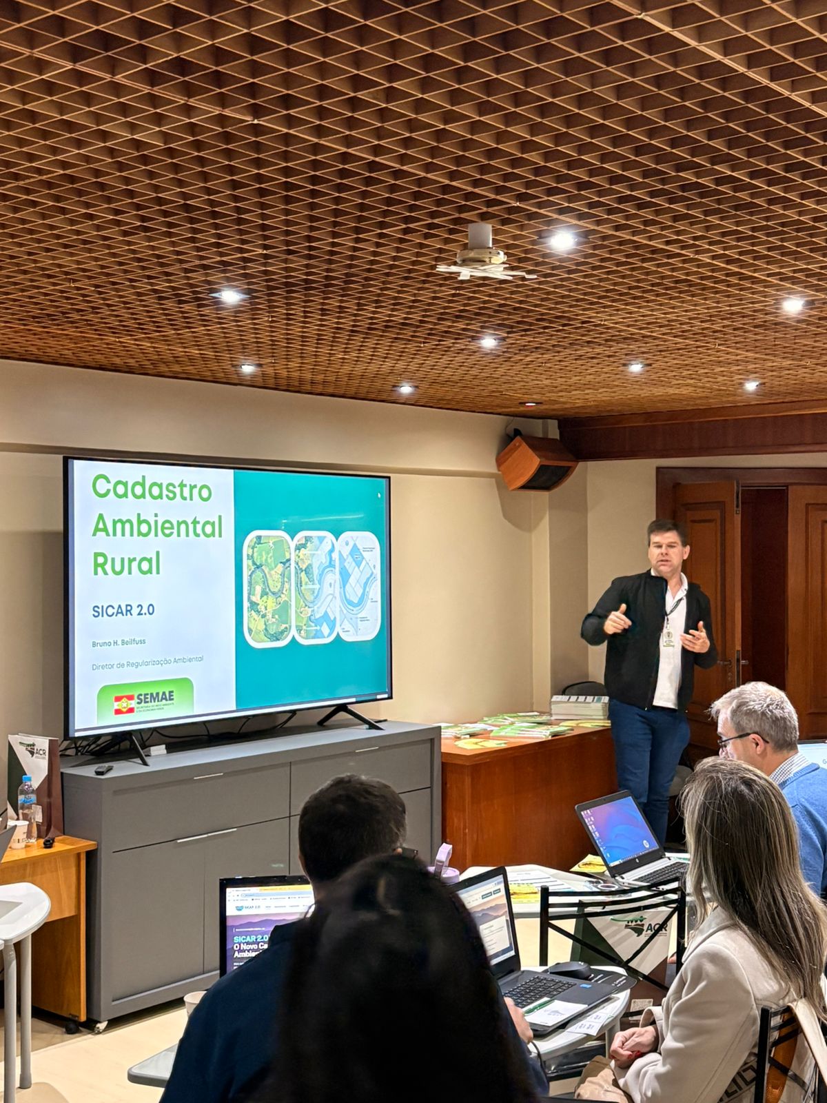 QualifiCAR: profissionais de Lages recebem treinamento sobre o novo CAR Digital